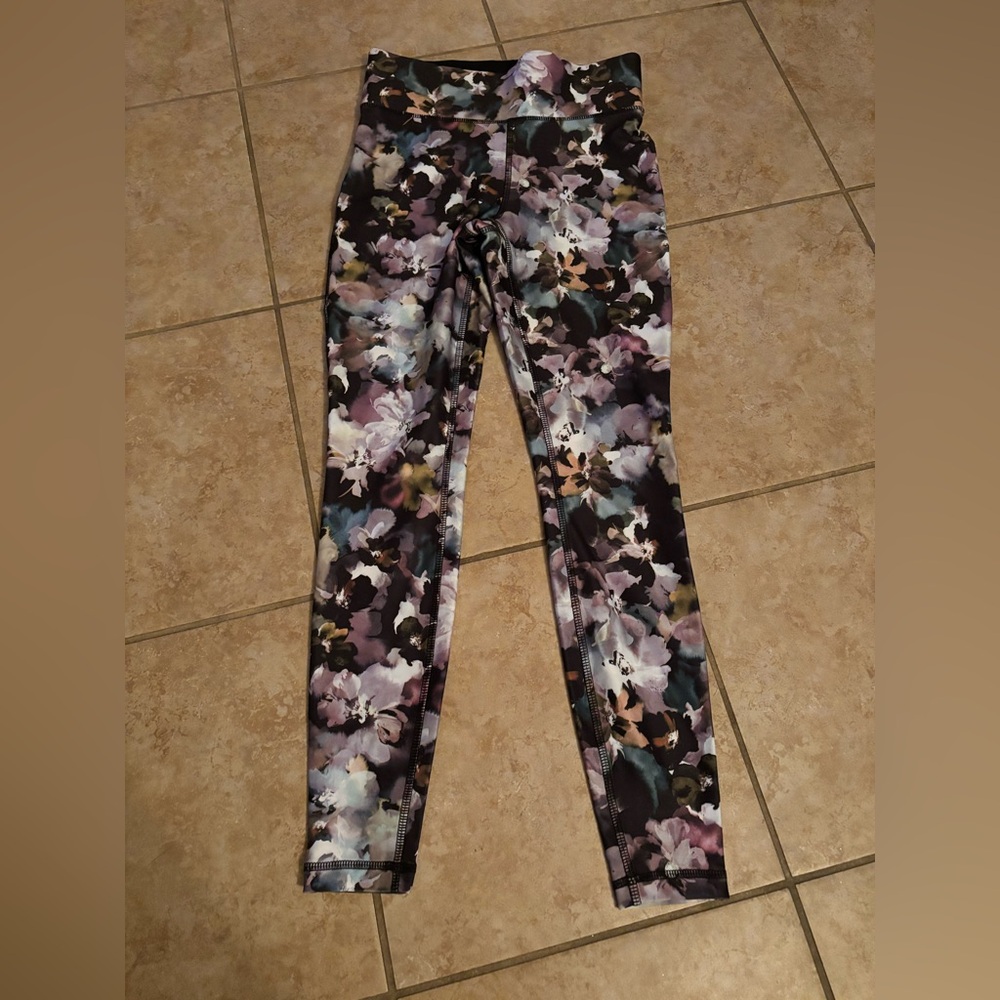 NWOT Moret Ultra Women’s Leggings - Above the Ankle